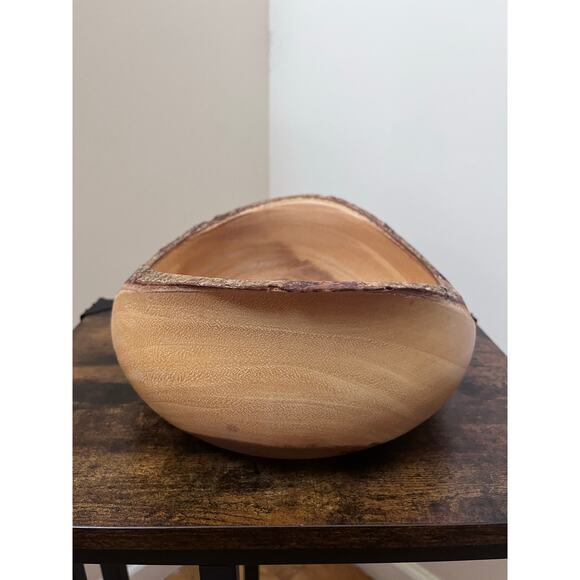 Lipper International 1094 Acacia Rustic Tulip Serving Bowl Size Medium - Picture 3 of 13